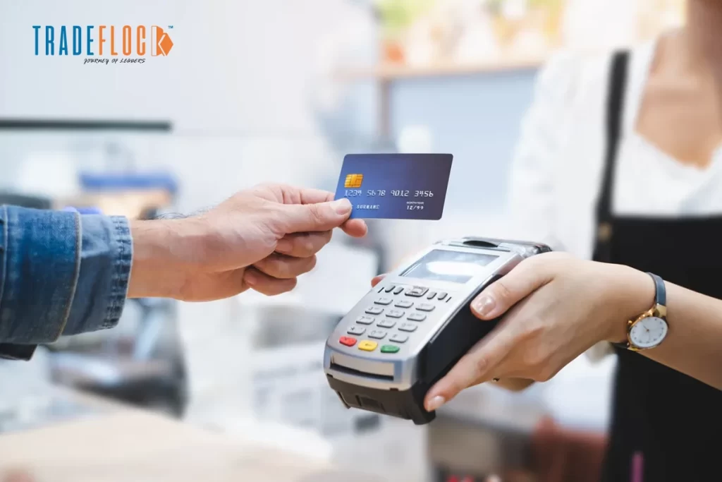 Is-America-Moving-Towards-a-Cashless-Economy-webp