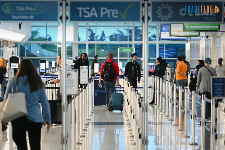 U.S. Shutdown Grounds 8,000 Flights Amid Staff Shortage